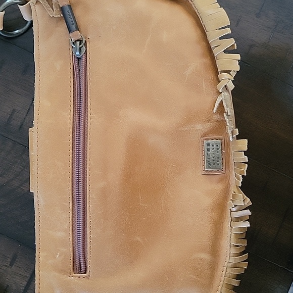 Guess purse - Picture 5 of 7